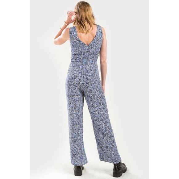 Francescas Collection Cameron Womens Blue Floral Romper Jumpsuit size Medium - Picture 2 of 15